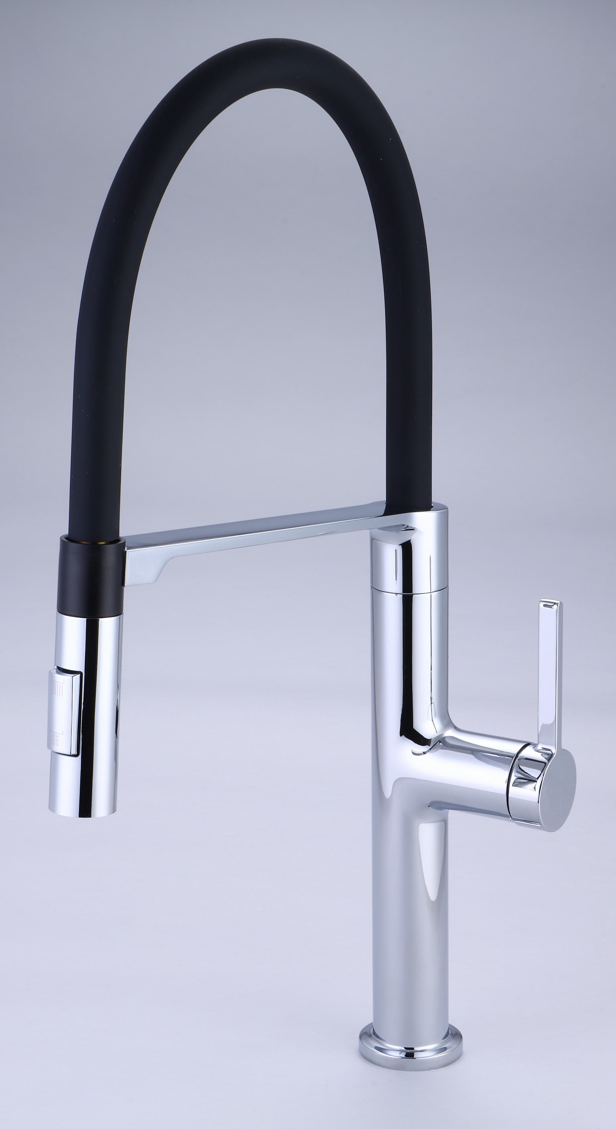 Kitchen pull down faucet